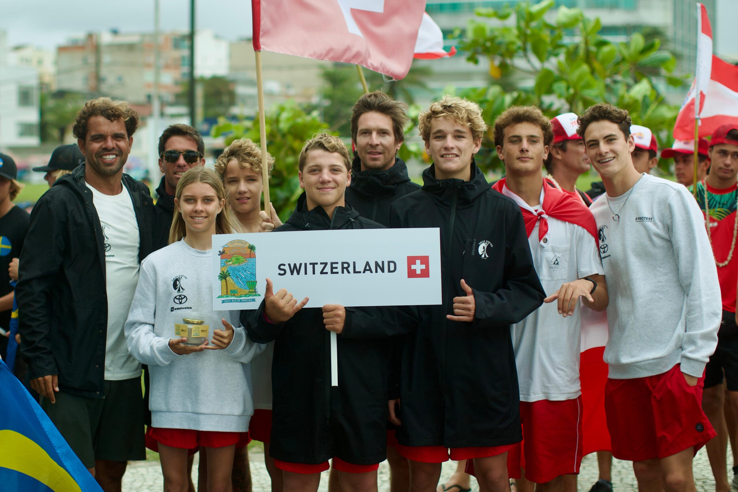 Swiss Team in the World Junior Surfing Championship in Rio